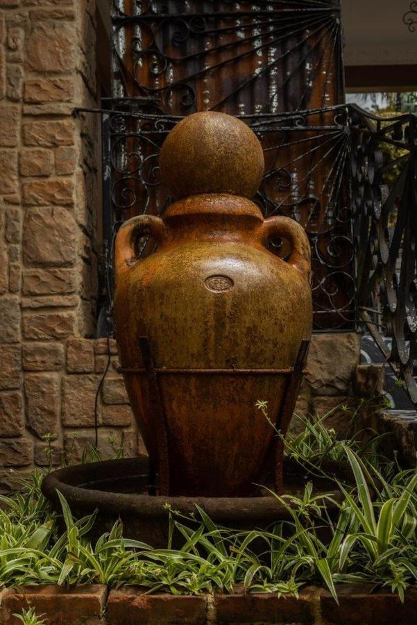 La Casa Nostra Villa Rose Garden Bella ヒルクレスト エクステリア 写真